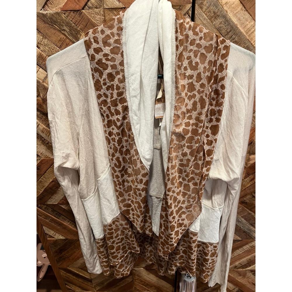 Mystree size Large open front kimono sweater size large
